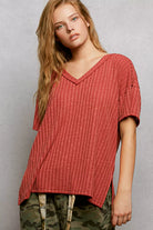 POL Terra-cotta Ribbed Knit V-Neck Short Sleeve T-Shirt with Side Slit