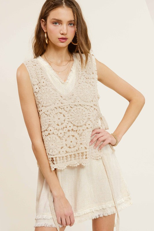 La Miel Self Side Tie Detailed Crochet Vest Top La Miel