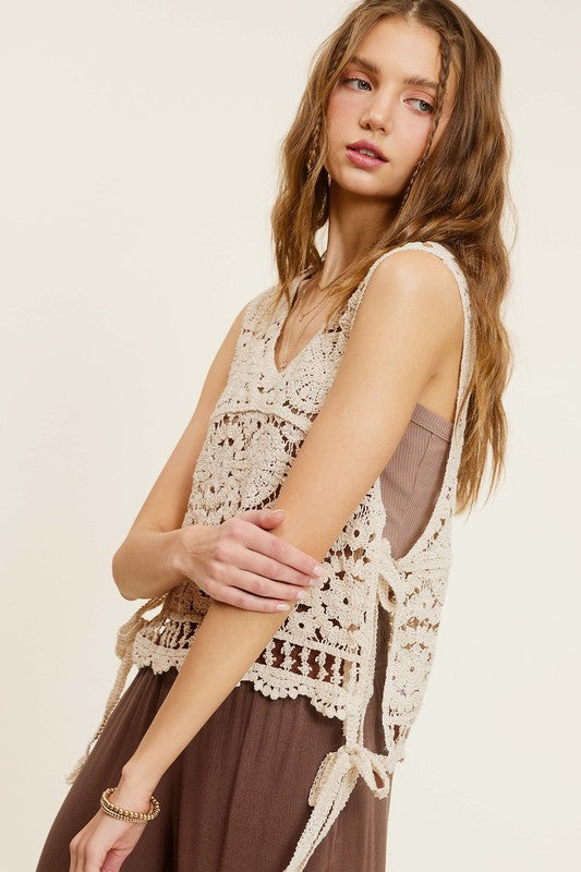 La Miel Self Side Tie Detailed Crochet Vest Top La Miel