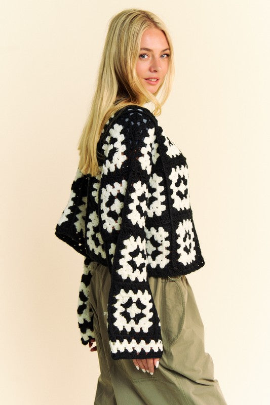 Davi & Dani White & Black Two Tone Flower Square Crochet Open Front Cardigan Trendsi