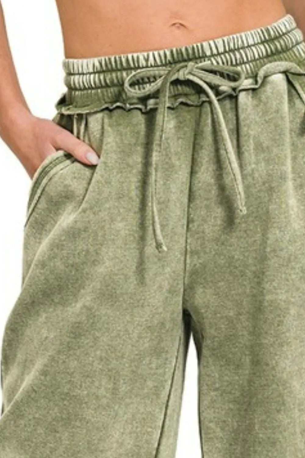 Zenana Full Size Acid Wash Fleece Drawstring Sweatpants with Pockets Zenana Full Size Acid Wash Fleece Drawstring Sweatpants with Pockets