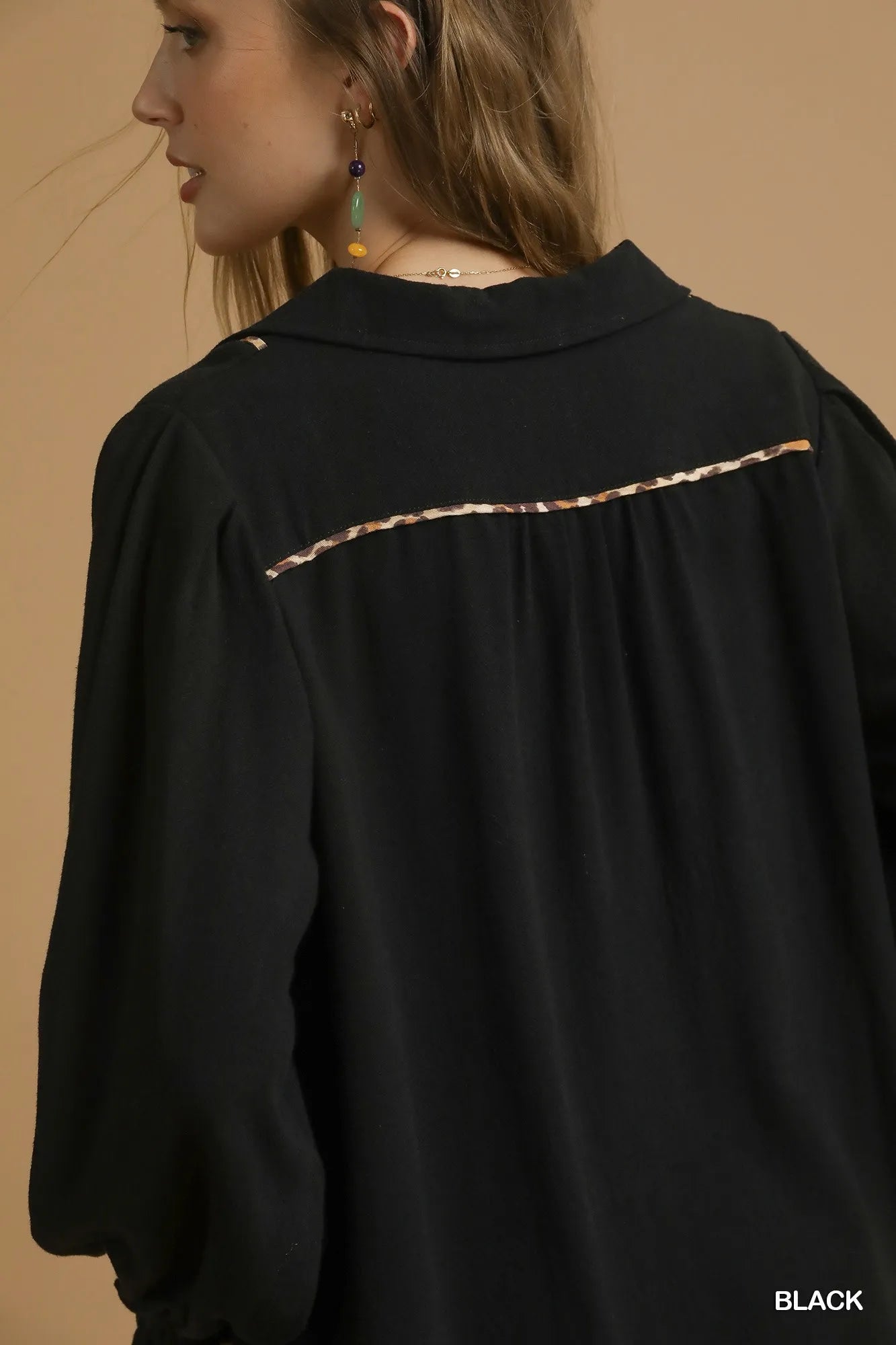 Umgee Black Linen Scallop Hem Blouse with Contrast Trim