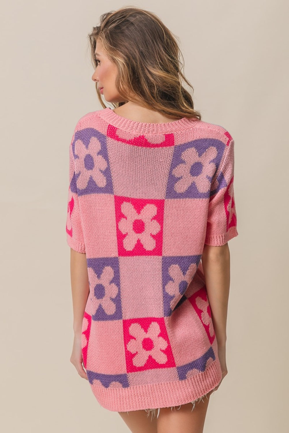 BiBi Pink Flower Checker Pattern Short Sleeve Sweater Trendsi