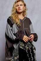 POL Dark Gray High-Low Hem Contrast Stitching V-Neck Top