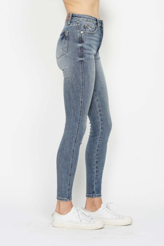 Judy Blue Contrast Washed High Waisted Bye Bye Tummy Control Jeans BoutiqueSimplified