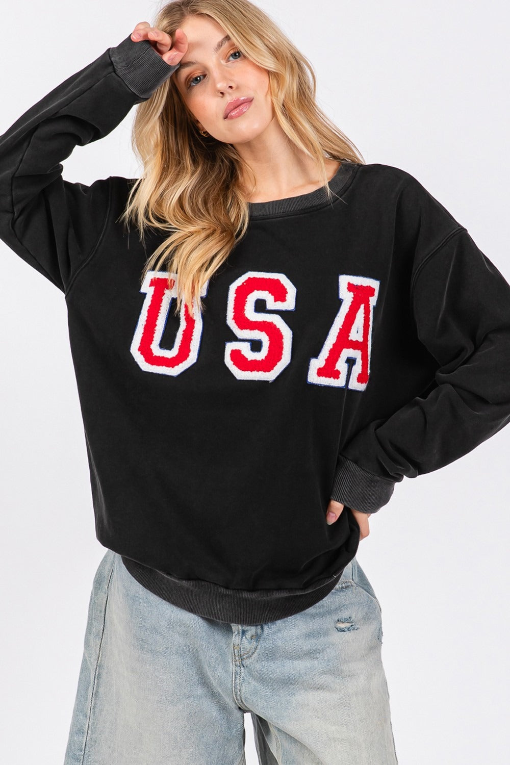 SAGE + FIG Mineral Washed USA Letter Patch Round Neck Sweatshirt in Black Black Trendsi