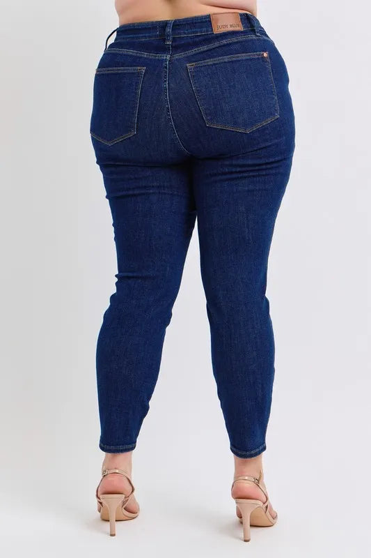 Judy Blue Mid Rise Tummy Control Classic Skinny Jeans