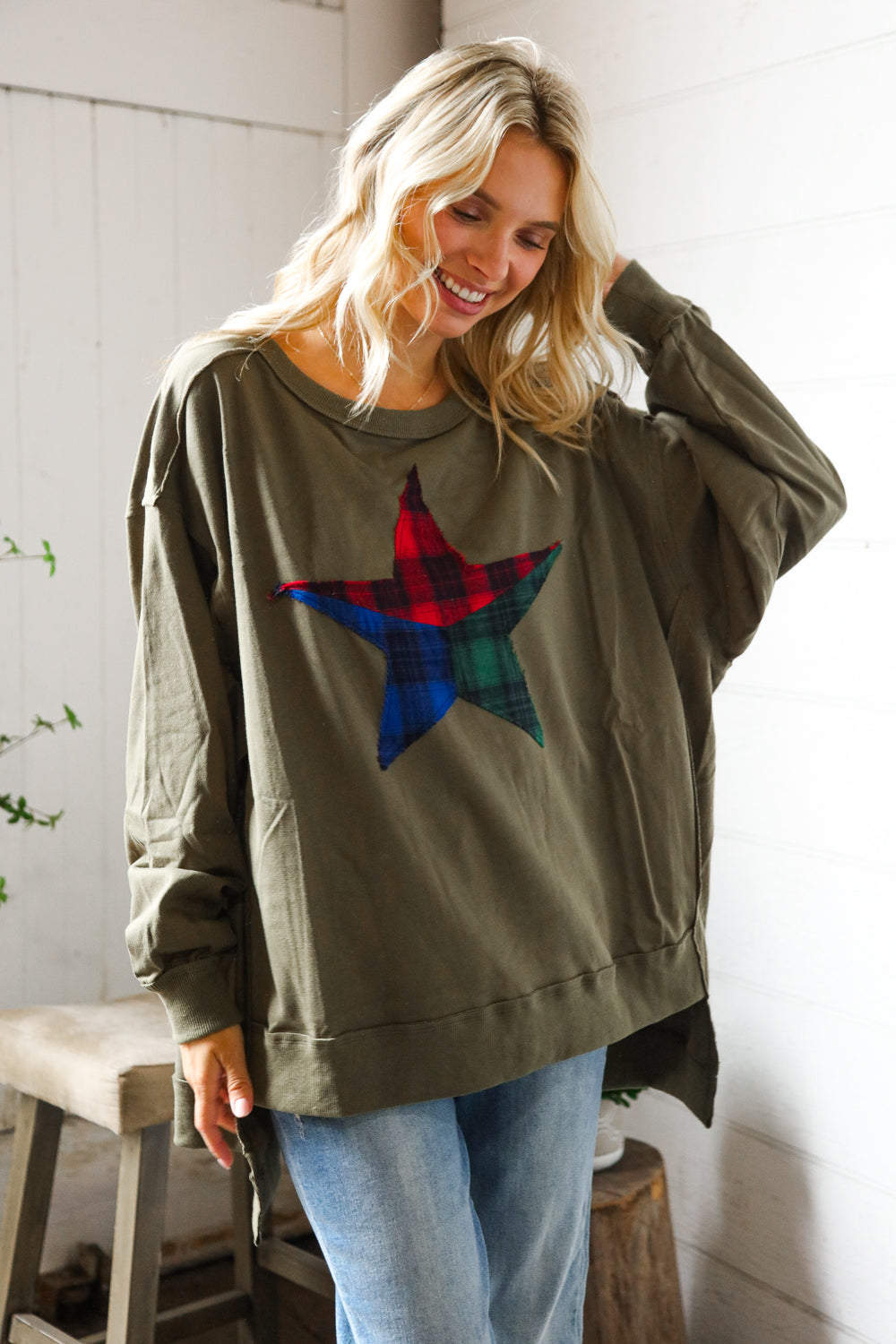 Fantastic Fawn Plaid Star Olive and Pullover Large