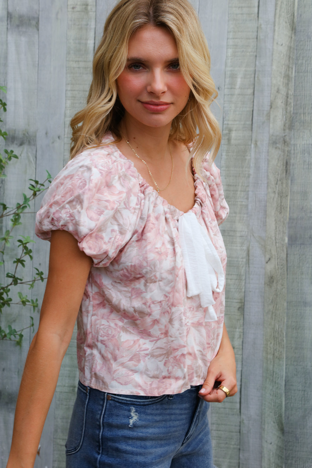 Kori America Blush Scoop Neck Bubble Sleeve Floral Top w/Bow