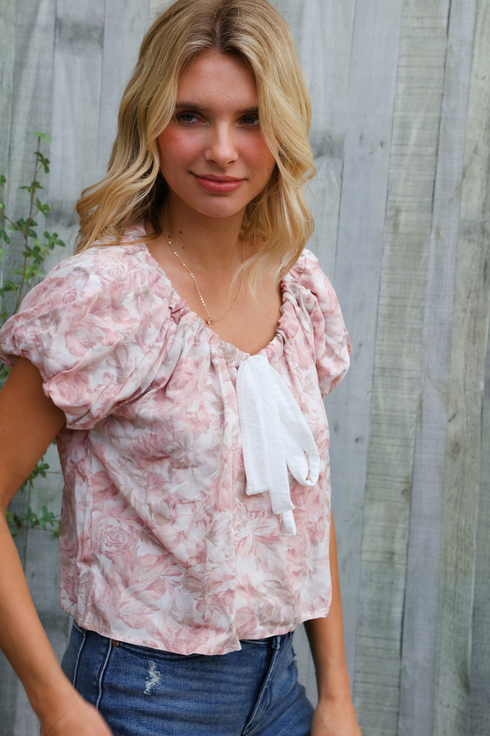 Kori America Blush Scoop Neck Bubble Sleeve Floral Top w/Bow