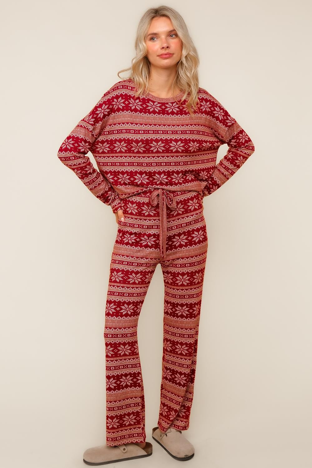 Haptics Red Oversized Snowflake Print Lounge Set