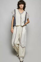 POL V-Neck Floral Ruffle Sleeve Blouse