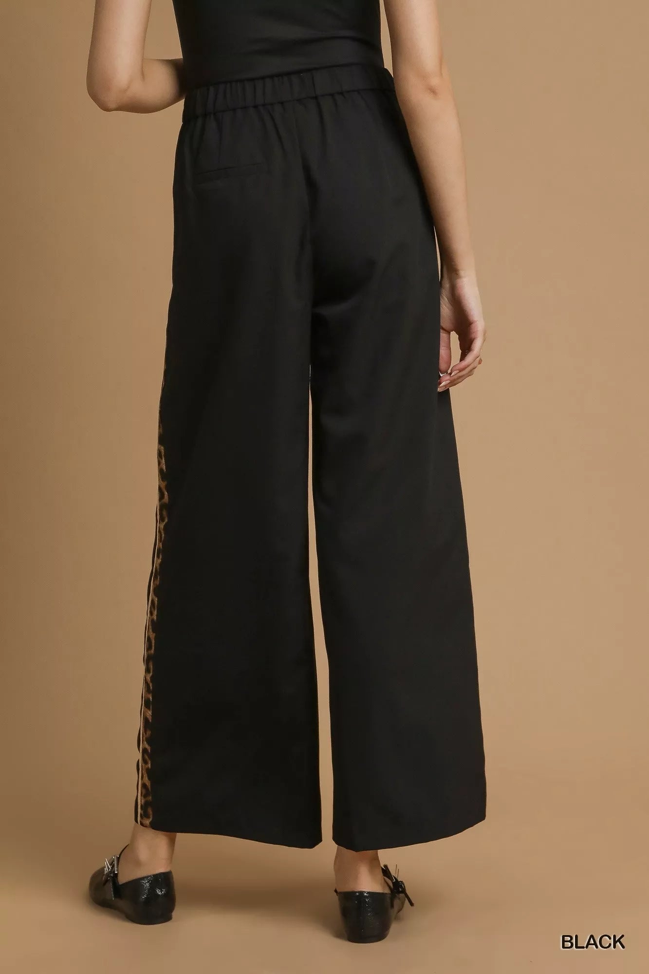 Umgee Black Front Pleated Wide-Leg Trouser with Leopard Contrast Trim