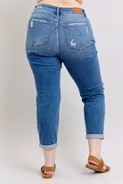 Judy Blue Mid-rise Vintage Wash Boyfriend Fit W/ Distressed Jeans