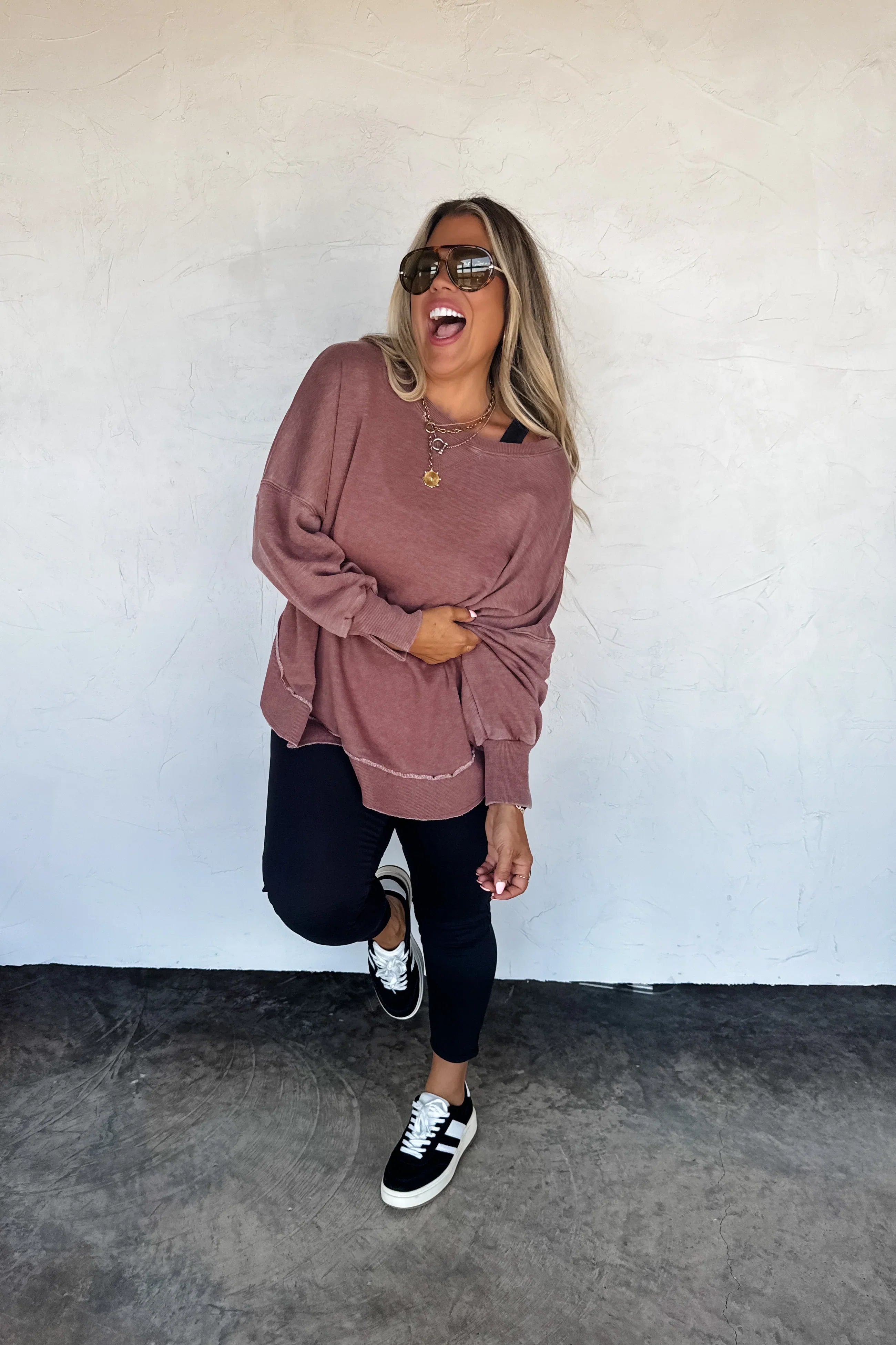 PREORDER: Joss Washed Sweatshirt Womens