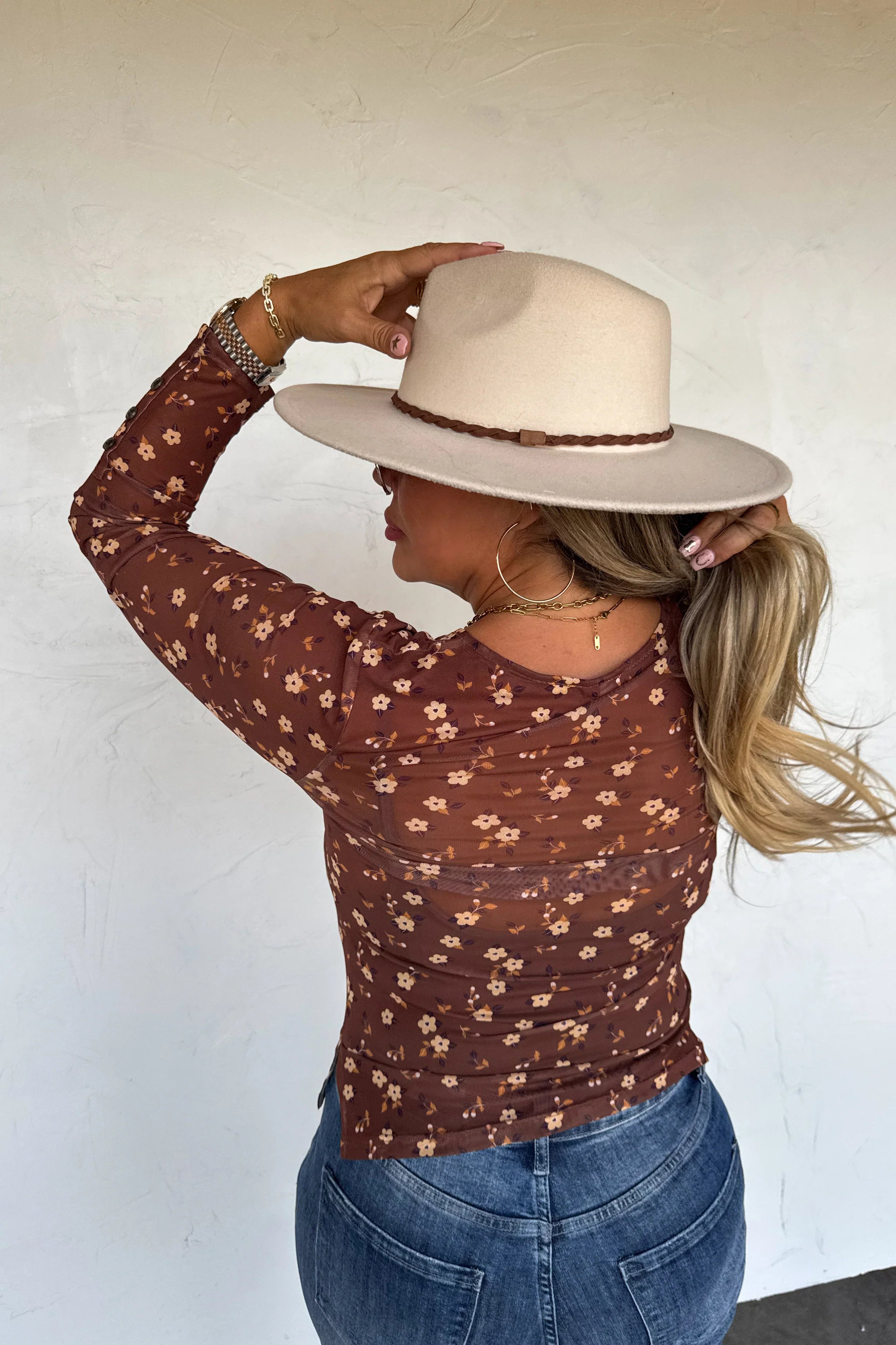 PREORDER: Blakeley Annie Vneck Mesh Top Womens