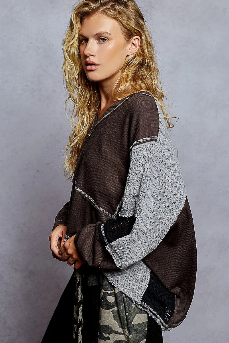POL Dark Gray High-Low Hem Contrast Stitching V-Neck Top