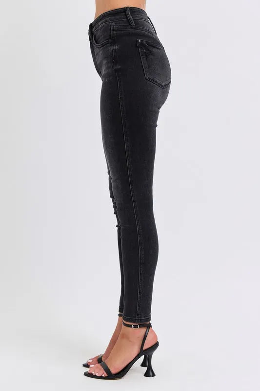 Judy Blue Black Mid Rise Tummy Control Skinny Jeans