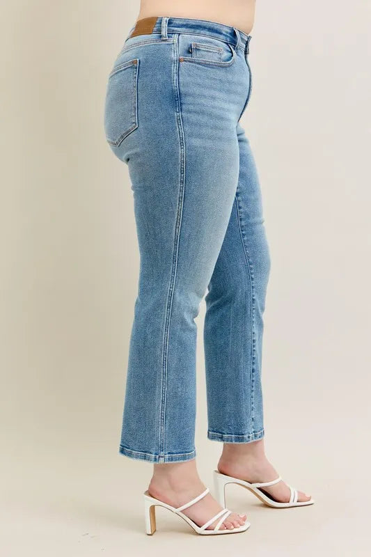 Judy Blue High Waisted Vintage Straight Jeans