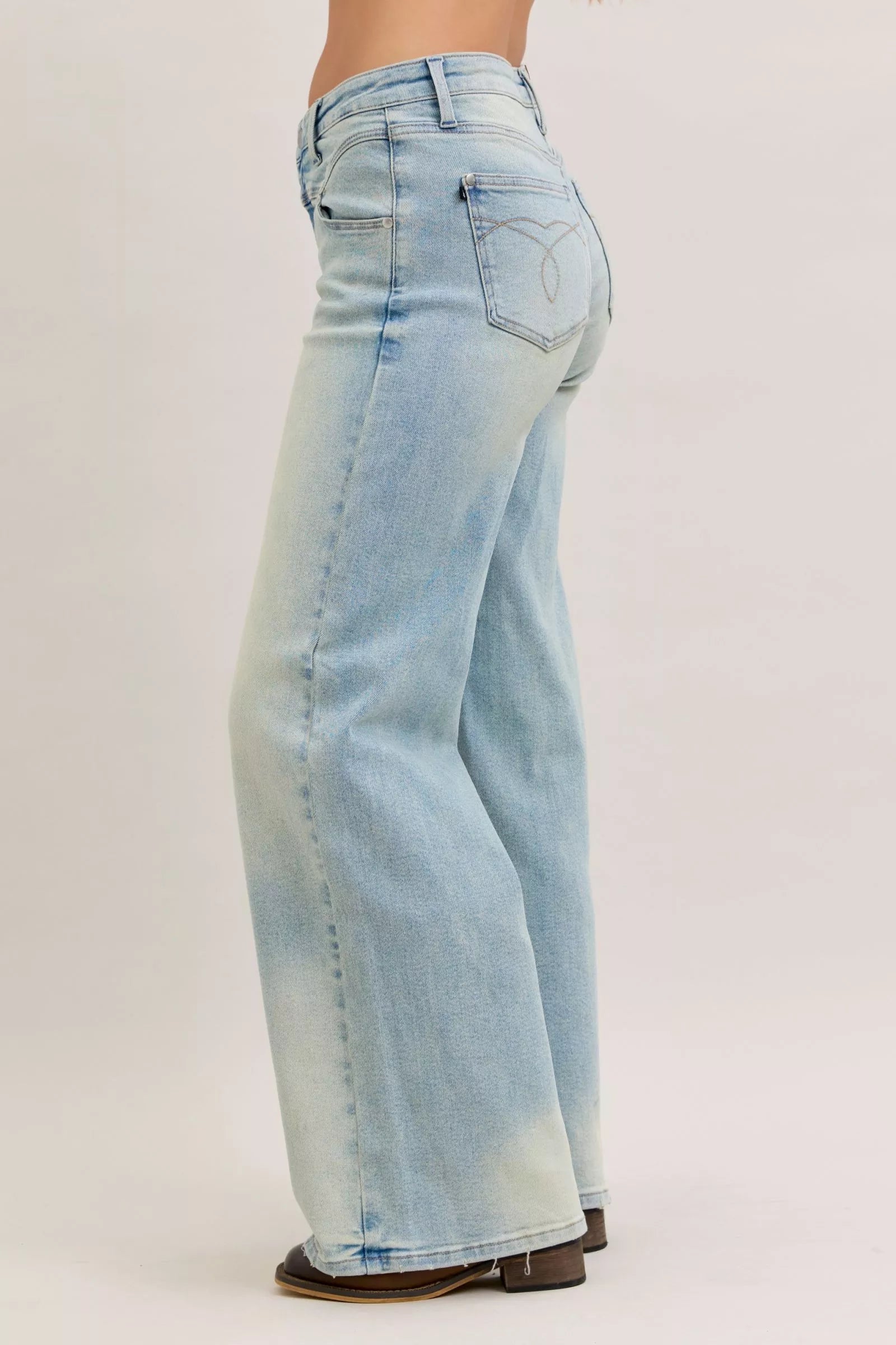 Judy Medium Washed Blue High Waist Column Straight Jeans