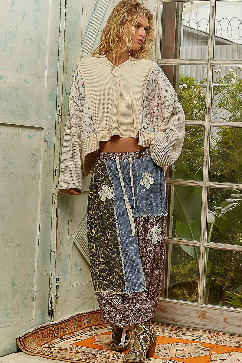 POL Cream Mix Thermal Floral Pattern Quilted Knit Cropped Top with Raw Edge Detail