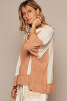 POL Notched Frayed Edge Contrast Top in Topaz Trendsi