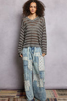 Stripe Black Pattern V-Neck Long Sleeve Knit Top