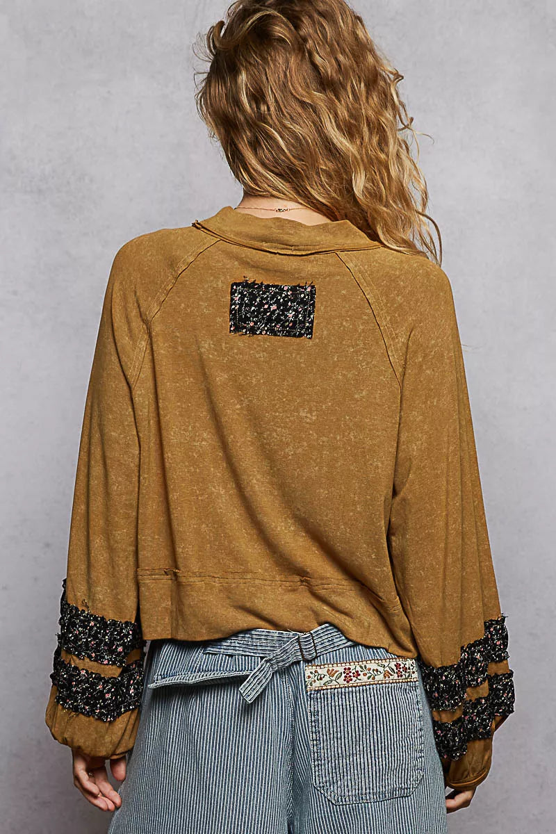 POL Print Patch Round Neck Balloon Sleeve Cropped Top