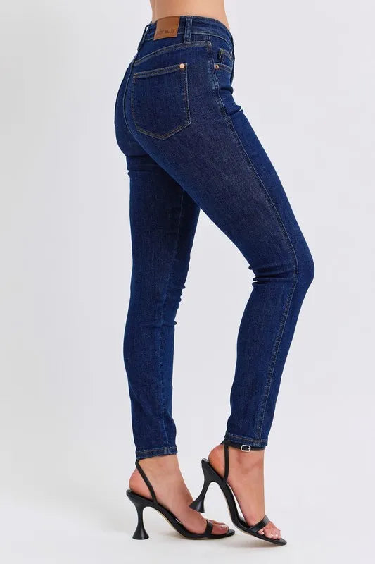 Judy Blue Mid Rise Tummy Control Classic Skinny Jeans