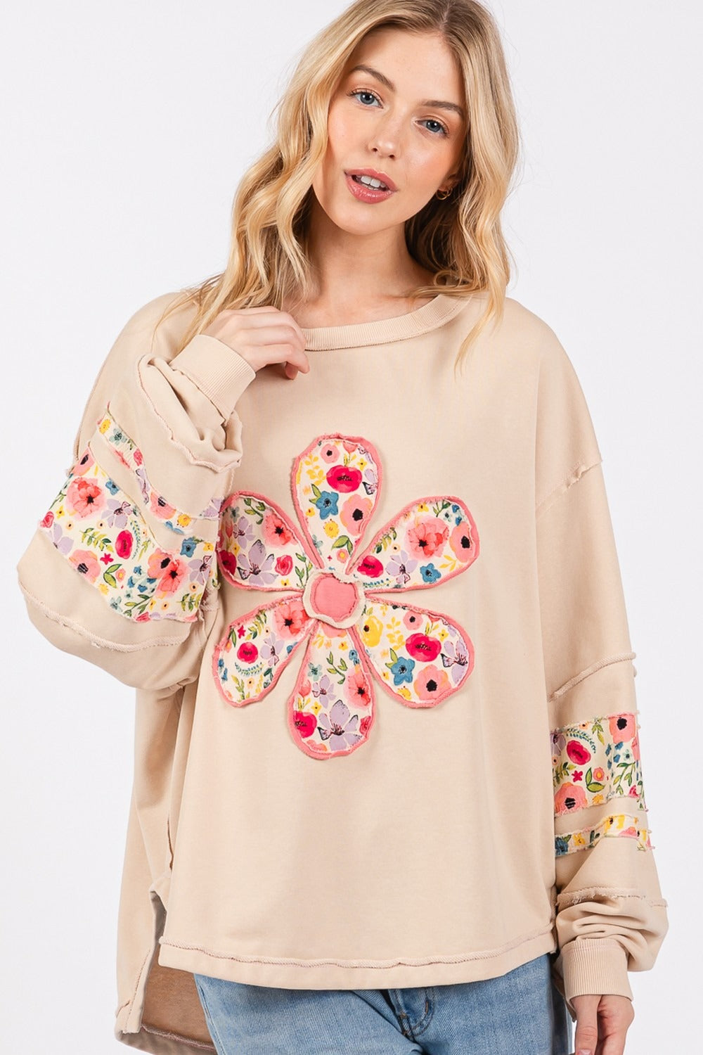 SAGE + FIG Daisy Patch Applique Long Sleeve Sweatshirt in Oatmeal Trendsi