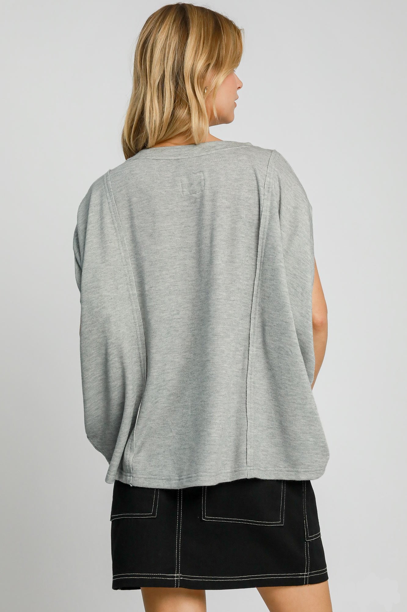 Umgee Gray Exposed Seam Round Neck Batwing Sleeve Knit Top Shirts & Tops