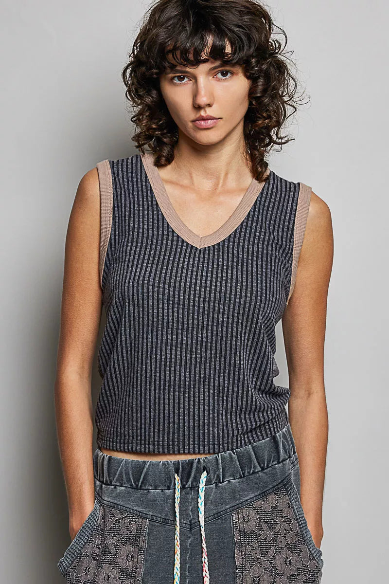 POL V-Neck Contrast Ribbed Sleeveless Tank BLACK
