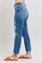 Judy Blue Mid-rise Vintage Wash Boyfriend Fit W/ Distressed Jeans