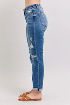 Judy Blue Mid-rise Vintage Wash Boyfriend Fit W/ Distressed Jeans