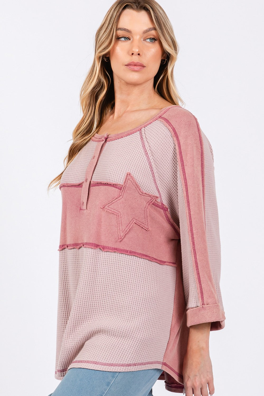 SAGE + FIG Mauve Star Applique Patch Exposed Seam Waffle Knit Top Trendsi