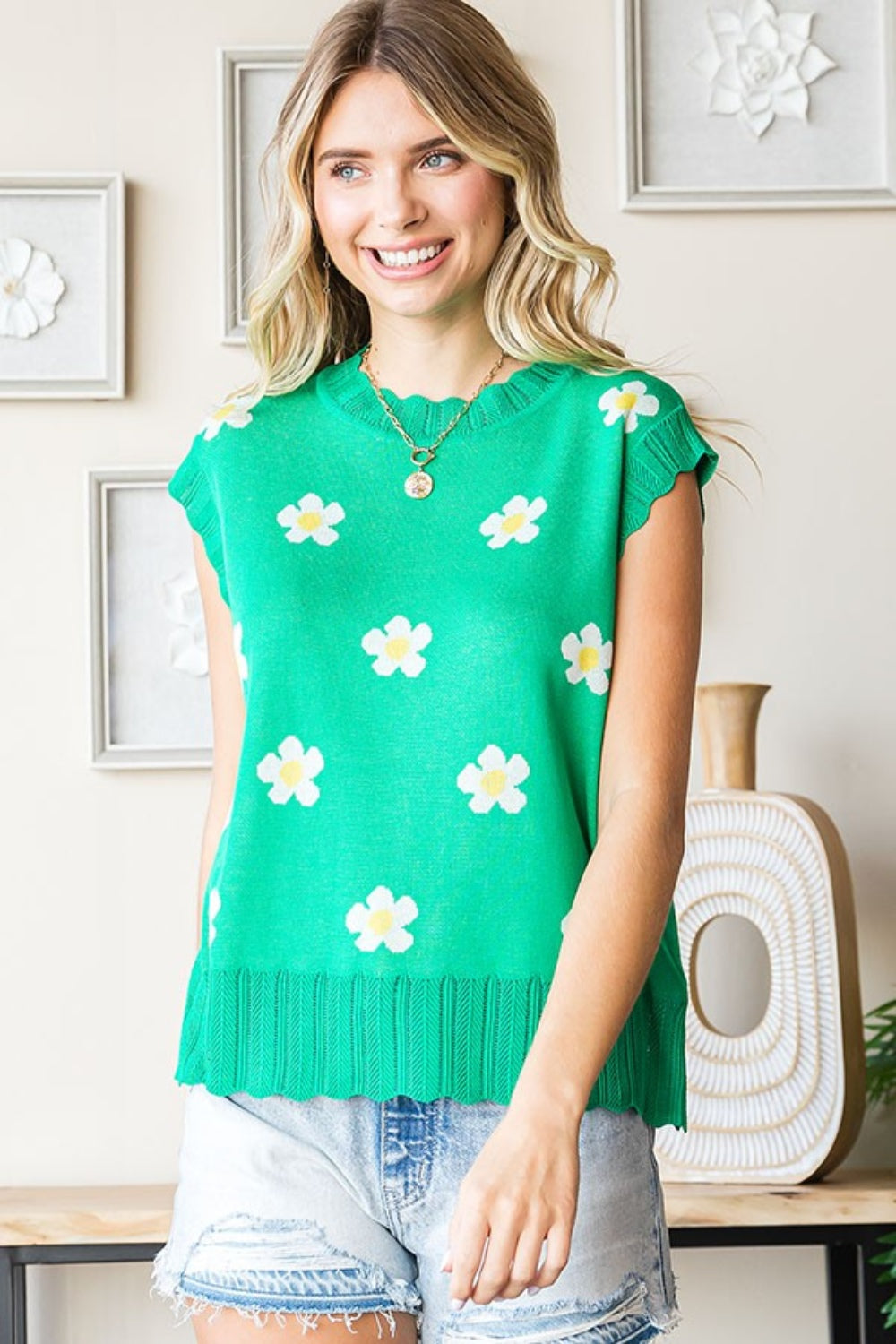 First Love Green Flower Pattern Round Neck Sweater Vest Trendsi
