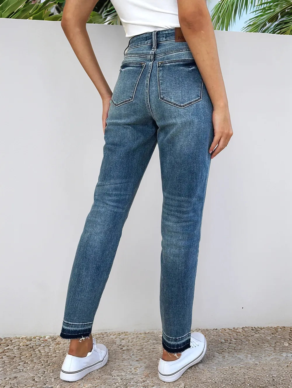 Judy Blue Medium Washed Mid Rise Rigid Magic Release Hem Jeans