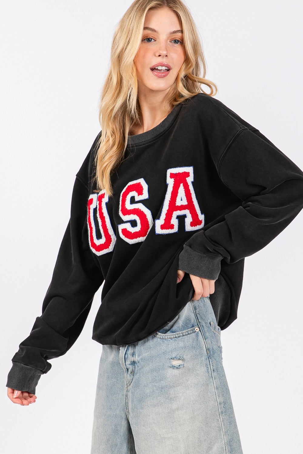 SAGE + FIG Mineral Washed USA Letter Patch Round Neck Sweatshirt in Black Trendsi