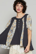 POL Deep Charcoal Frayed Hem Half Button Short Sleeve Printed Blouse DEEP CHARCOAL MULTI