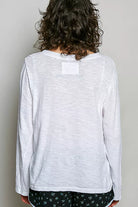 POL Contrast Hand-Stitch V-Neck Lightweight Knit Long Sleeve Top