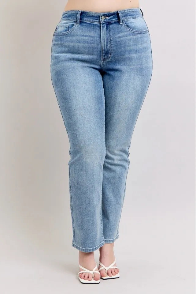 Judy Blue Plus Size High Waist Dad Jeans Medium
