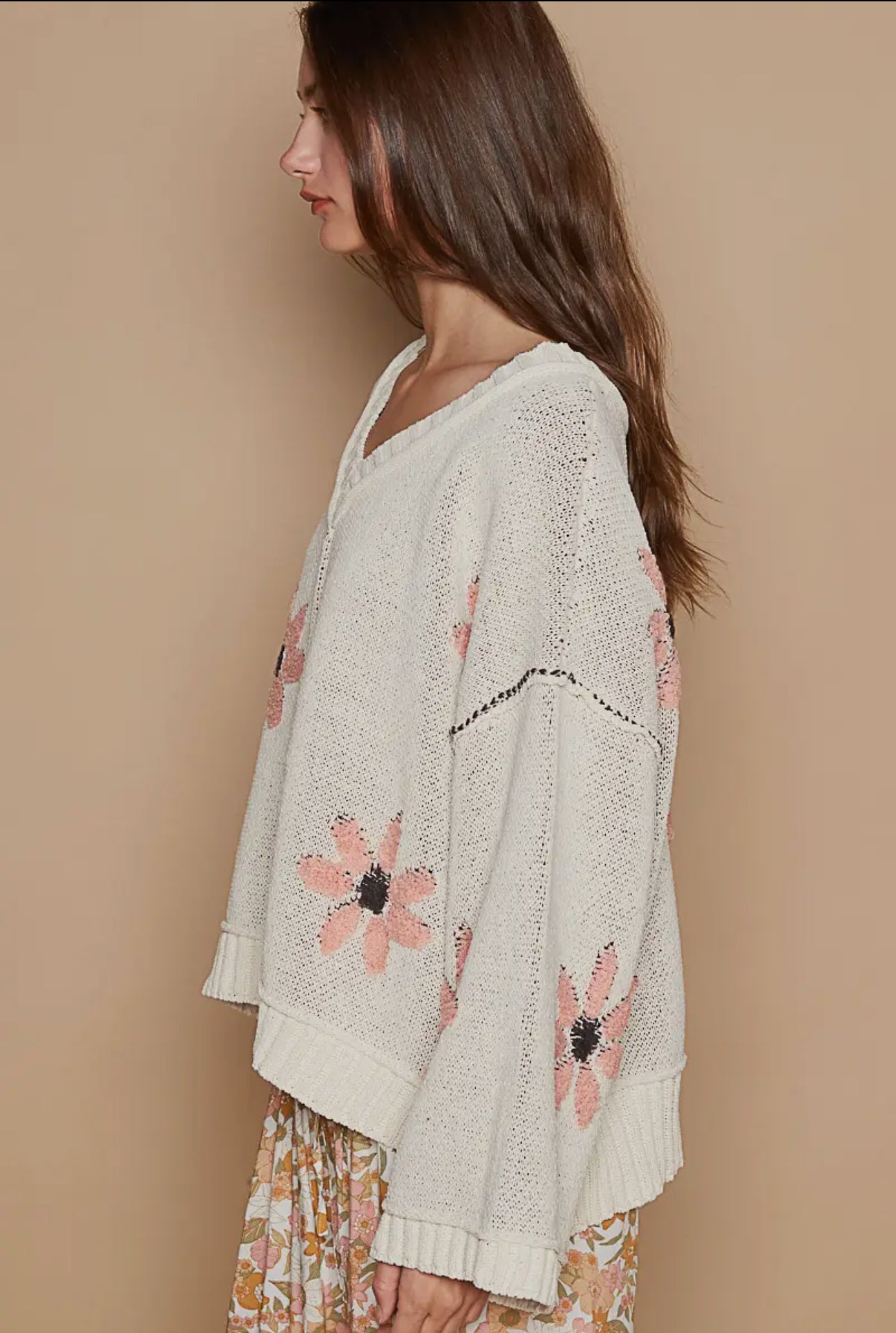 POL Ivory V-Neck Floral Pattern Chenille Sweater Trendsi