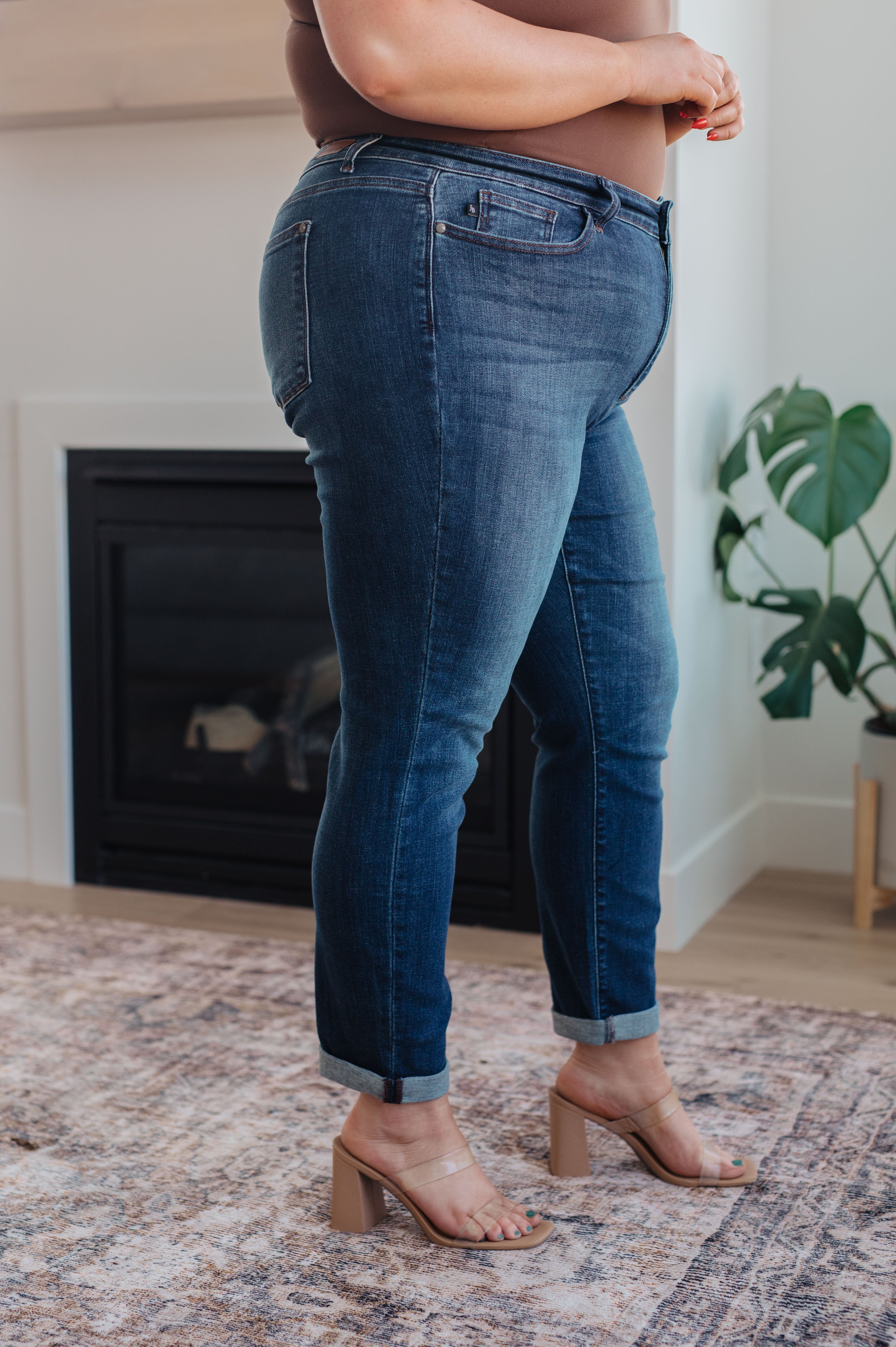 Judy Blue Amber Cuffed Slim Fit Dark Wash Jeans Womens