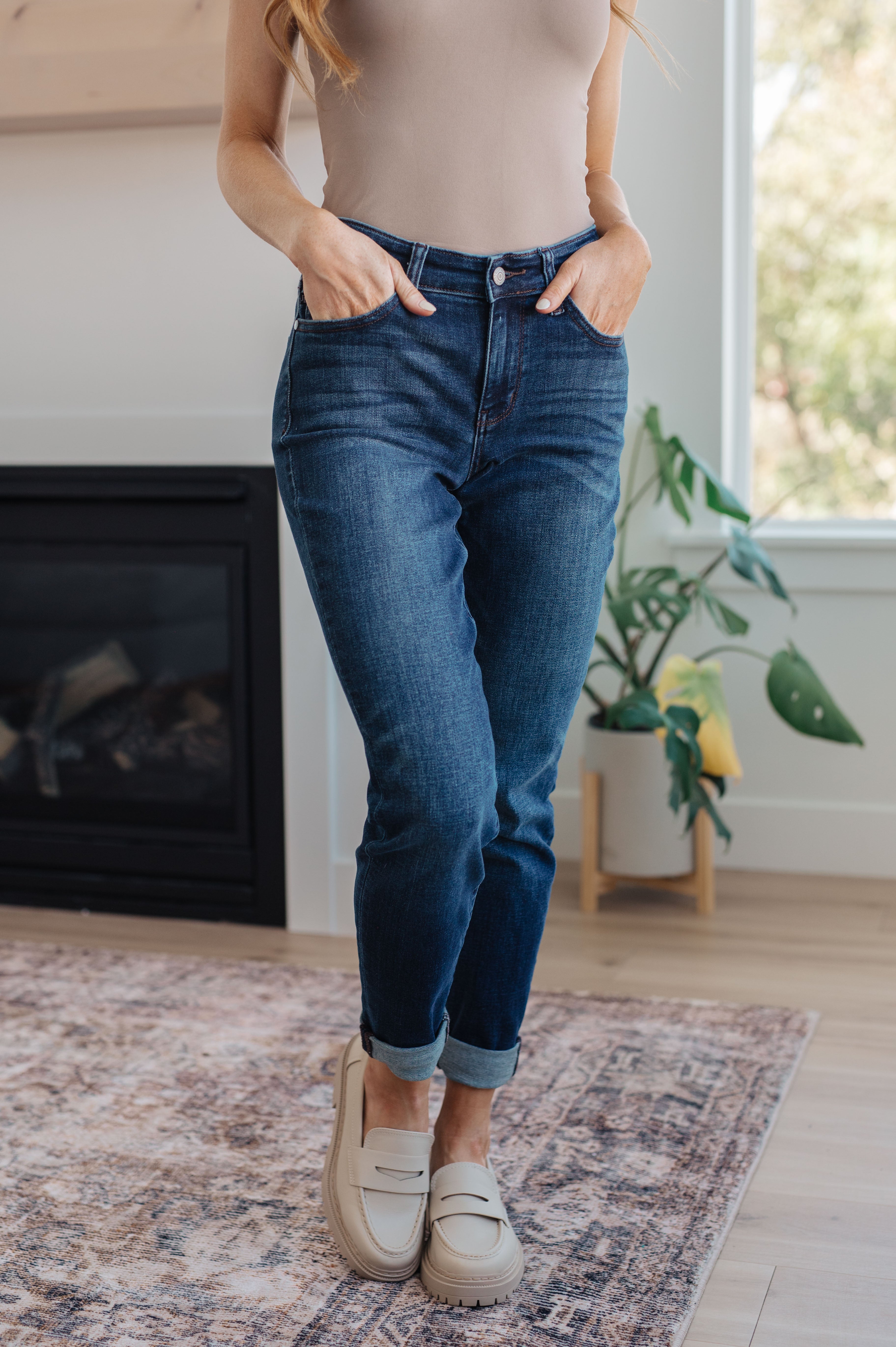 Judy Blue Amber Cuffed Slim Fit Dark Wash Jeans Womens