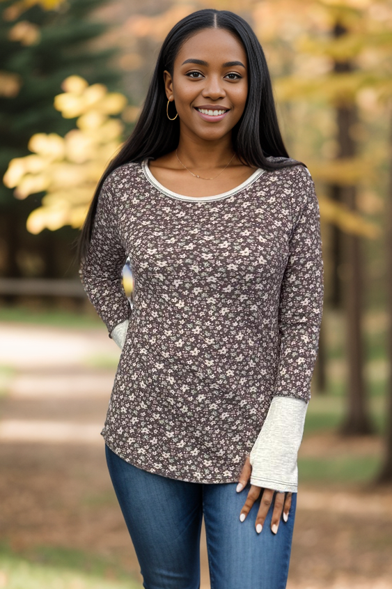 Lovely Melody Aster Floral Thumbhole Top 3X