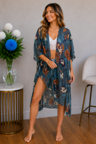Urbanista Autumn Bloom Kimono