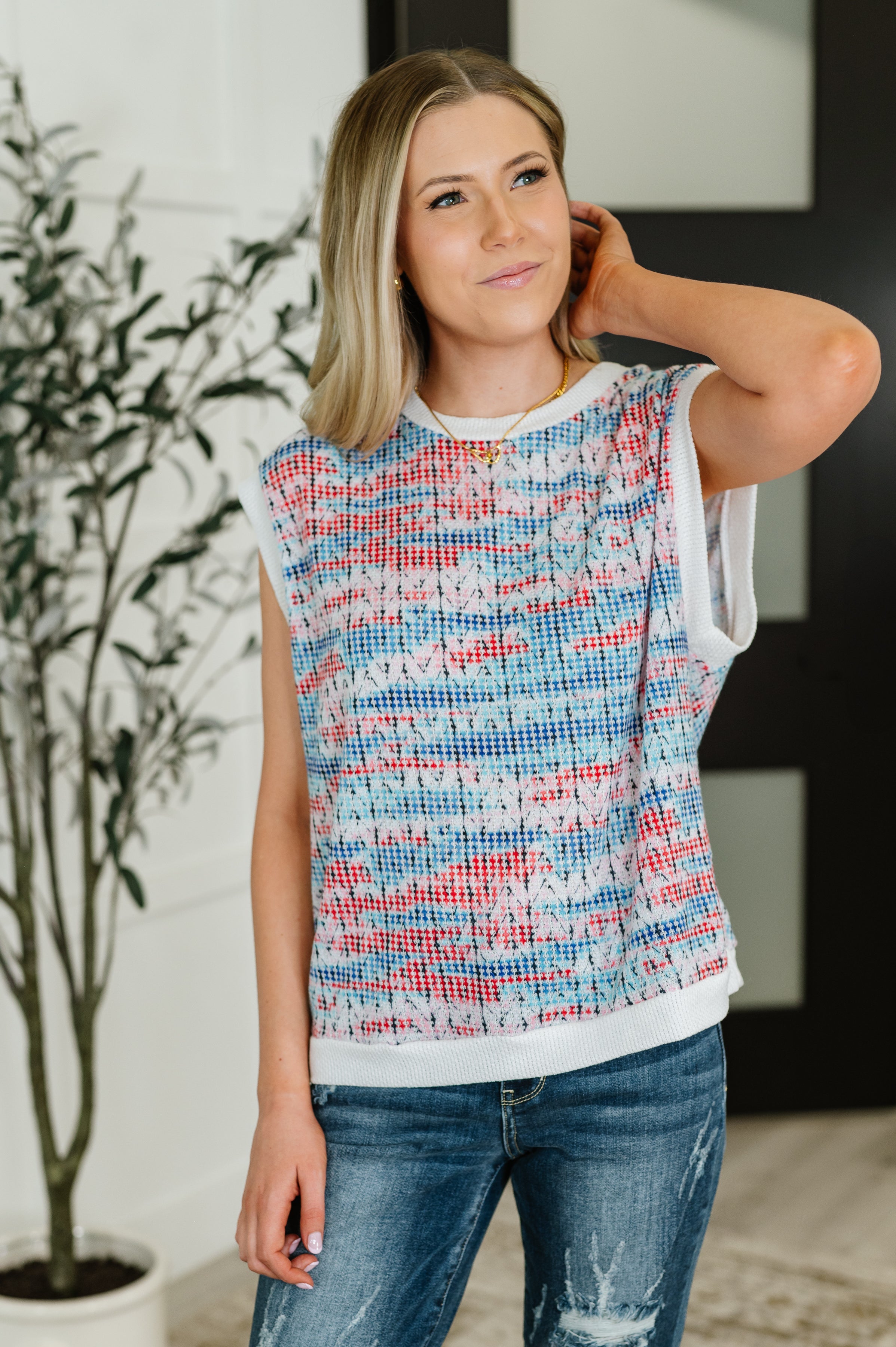 Blurred Beauty Textured Knit Top in Blue, Red and White Womens