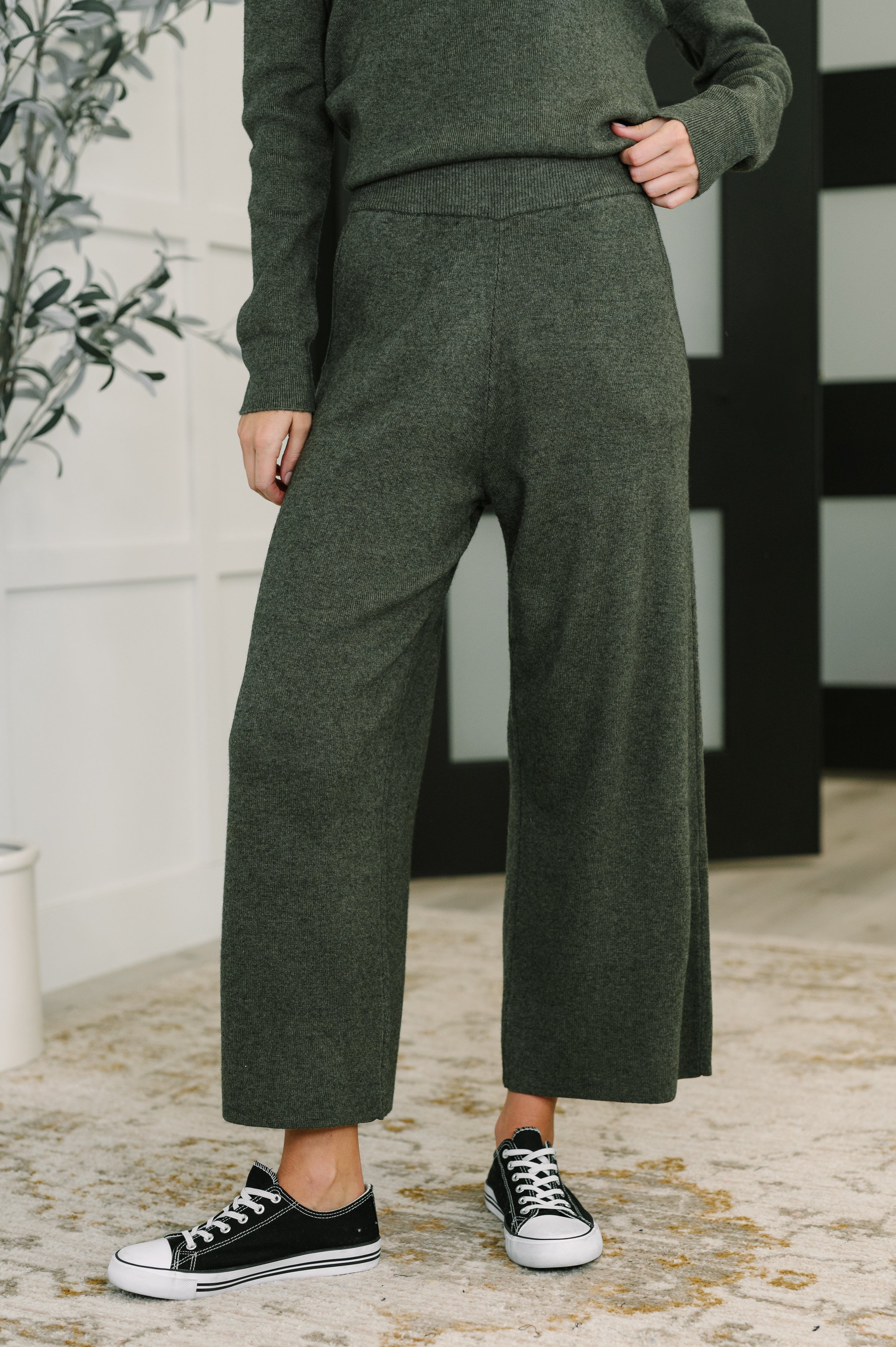 Honey Mark Clove Ribbed Knit Culottes in Moss Womens