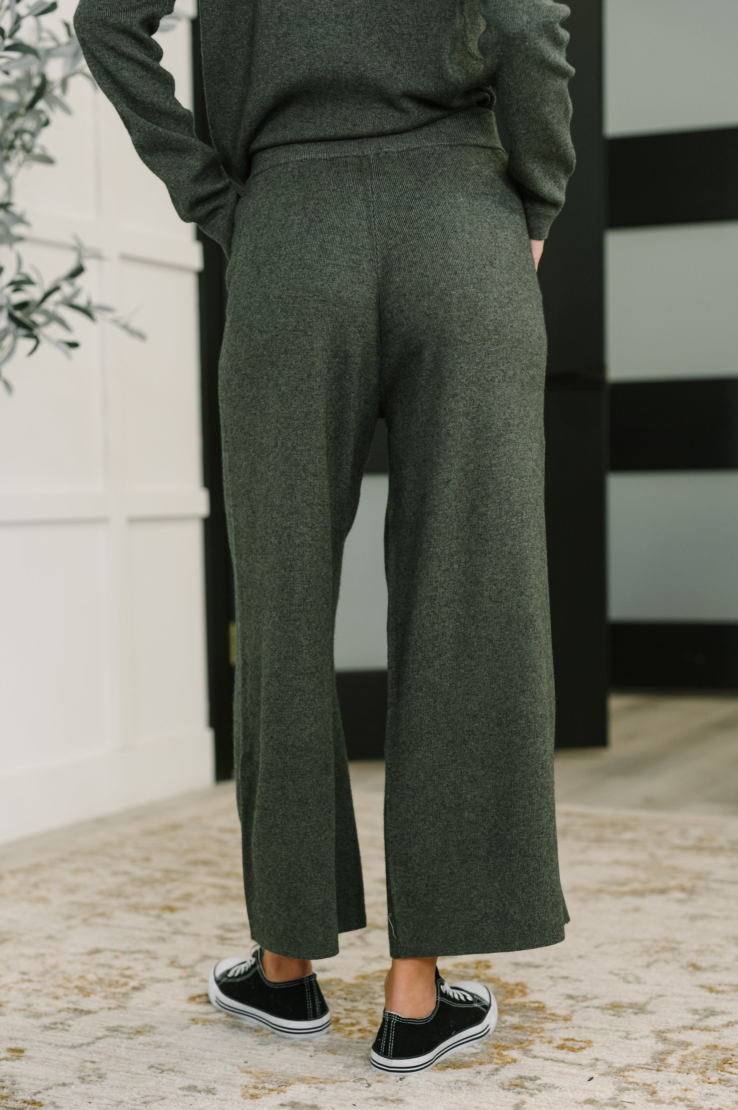 Honey Mark Clove Ribbed Knit Culottes in Moss Womens