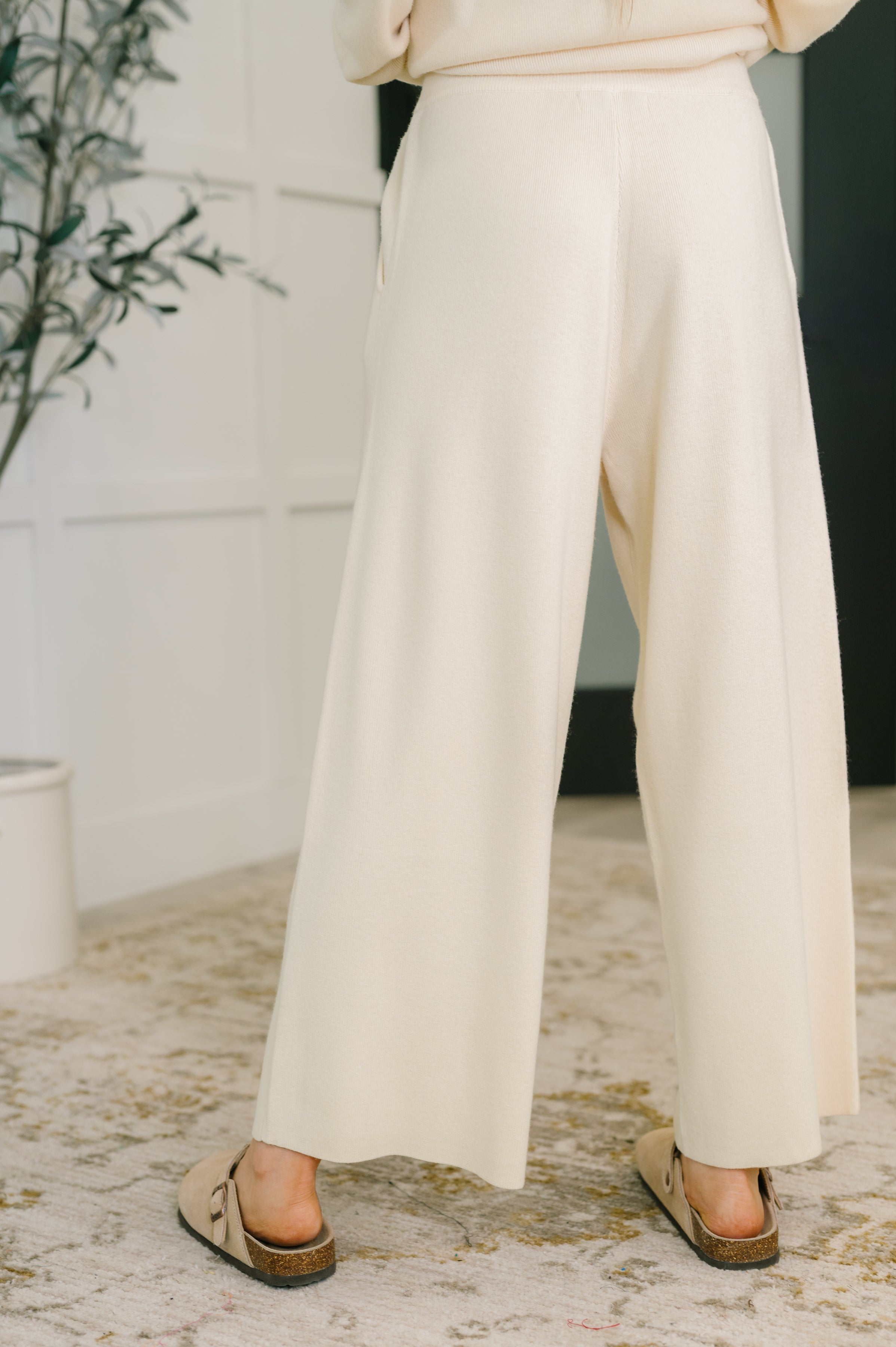 Honey Mark Clove Ribbed Knit Culottes in Culottes in Oat Womens